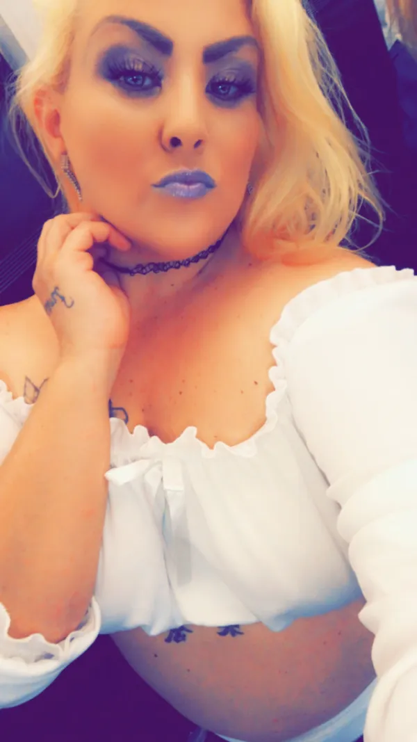 Sexxi Lexxi Avatar Bg