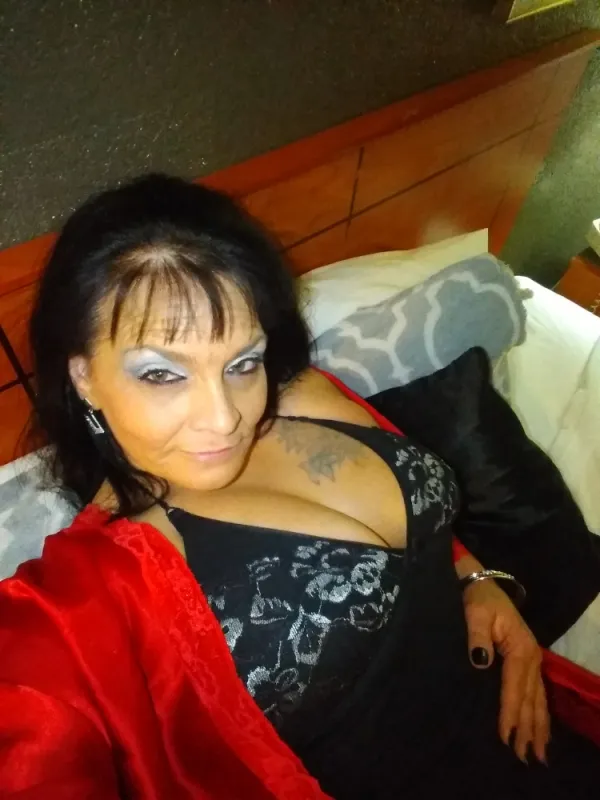 Crissy Avatar Bg