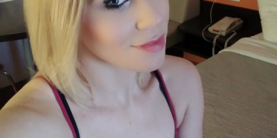 Sexy Blonde Bombshell Available Now I'm available for incall outcall in the East Bay!