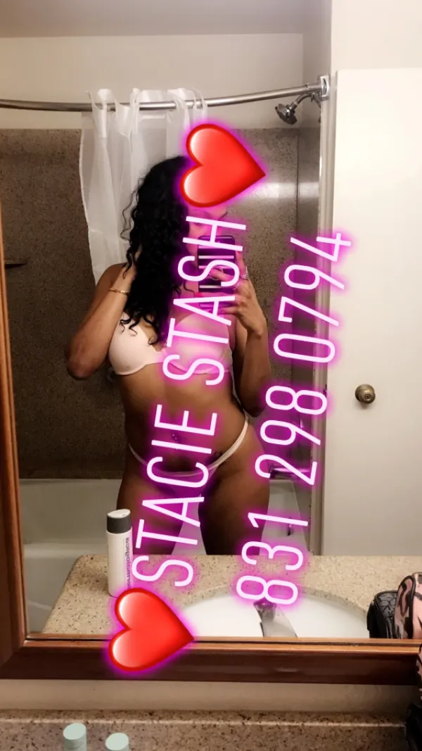 StacieStash Avatar Bg
