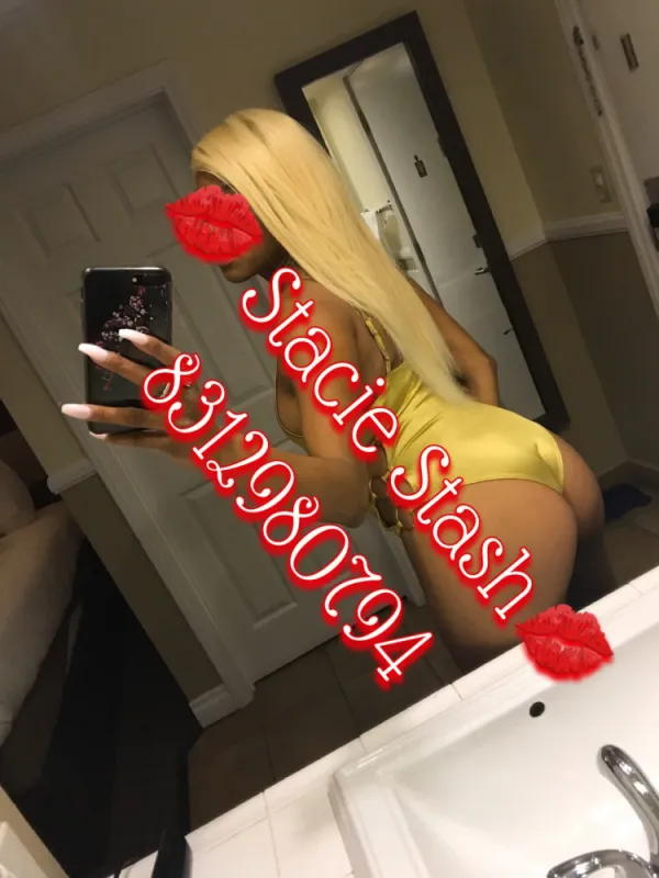 StacieStash Avatar Bg