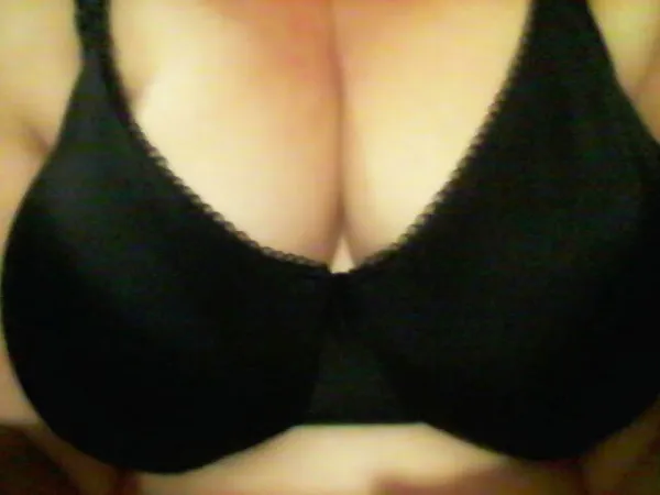 Yadira Avatar Bg