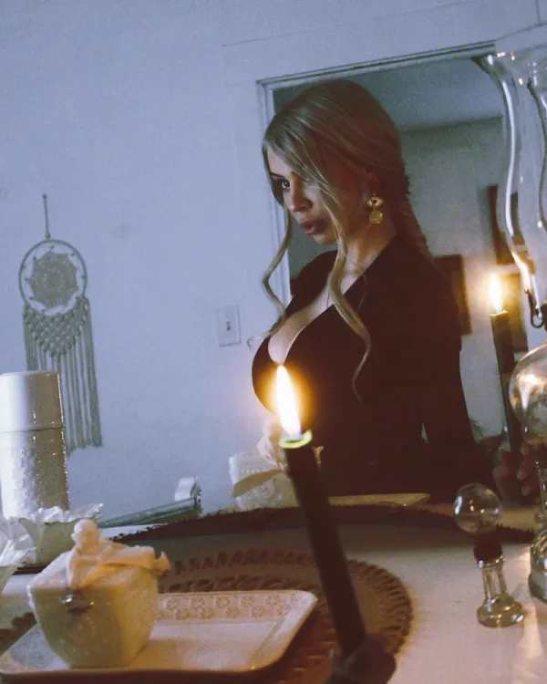 Elektra Flayme Avatar Bg