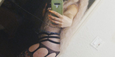 Italian Busty Bombshell Lets Play Hey fellas. It's My Birthday Weekend. I'm exactly what your