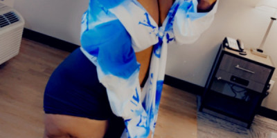 Panamanian Mami is Here to satisfy Theee Exotic Ebony Thick Busty Beautyyy Gentleman Come Hav