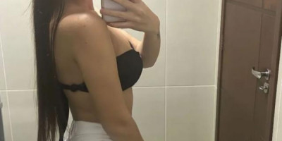 Mi nombre es Roxy soy venezolana Hola mi amor mi nombre es roxy soy una linda escort de 21