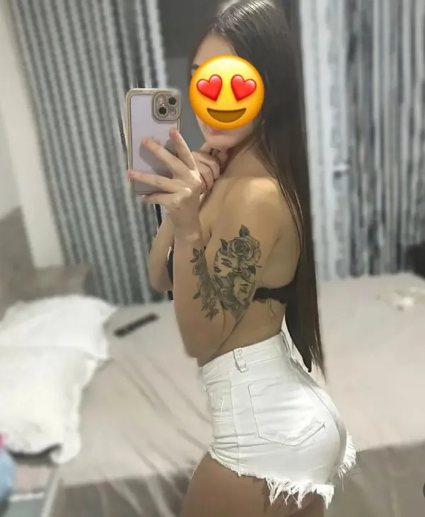 Karla Avatar Bg
