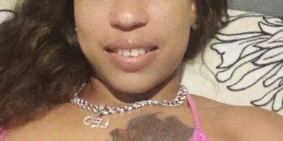 Hola bb soy latina bien caliente cariño