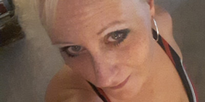 Summer Voluptuous and curvy milf that loves to please.. Always in t