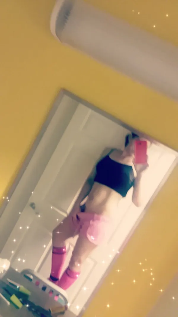 Milfy Avatar Bg