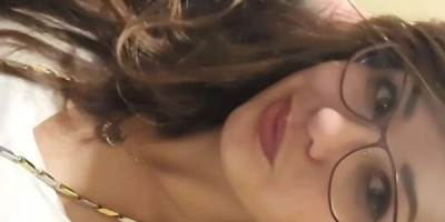 Young hot and ready to fuck I want to see if u could make me wet