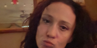 Hot sexy chica looking for generous gentlemen