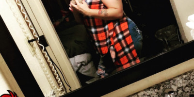 DeliciousRedd Hi fellas Redd here waiting on you to call or text