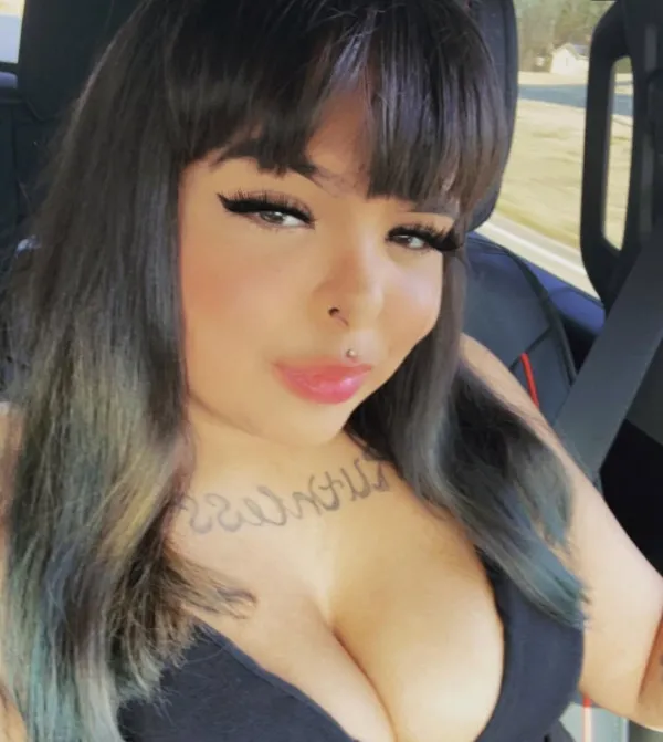 ForeigndollLexx Avatar Bg