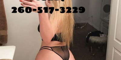 Sexy BLONDE with a BOOTY Outcalls I'm MOLLY Blonde Beautiful FREAKY Tantalizing Smile SPANK