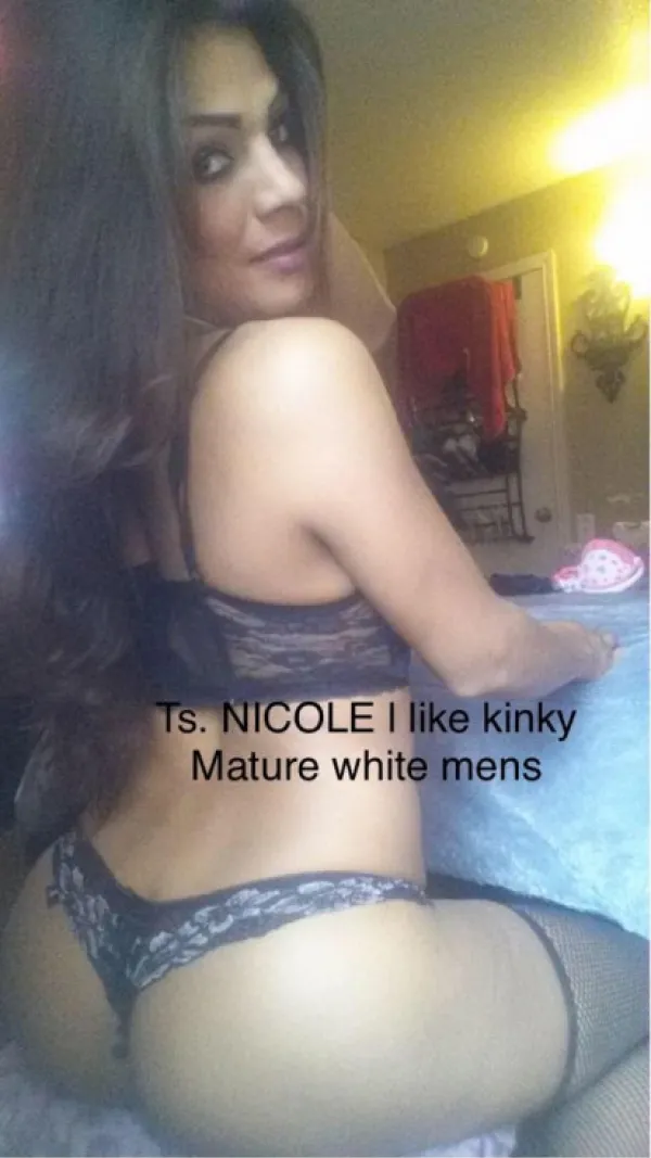 Sexycherry28 Avatar Bg