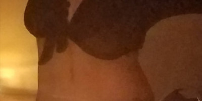 Succulent Sunday Hi gentleman I'm Destiny I'm 5'2 158 lbs I have jet blac