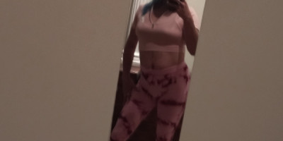 Hola soy Mía chica rubia bajita ...muy discreta