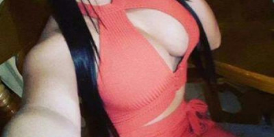 FASCINANTE MUÑECA INOLVIDABLE Cautivadora mujer de ENIGMÁTiCA presencia punta en blanco