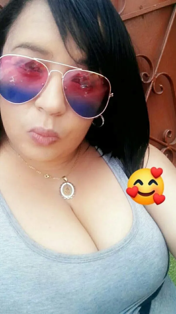 Carol Morena Ardiente Avatar Bg