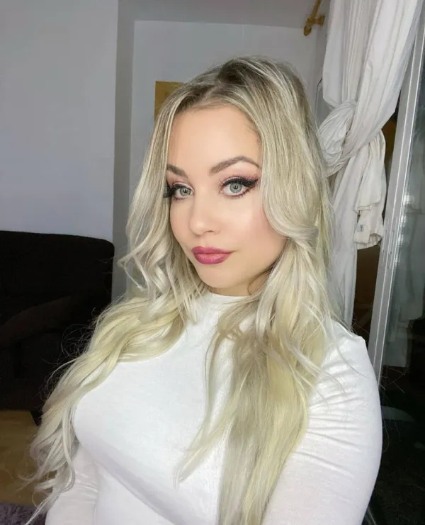 BELLA VIP ESCORT VNZLA Avatar Bg