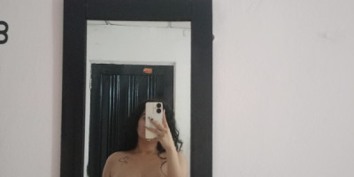 Camila dispuesta a sacarte la leche bien rico 21 años con ganas de coger bien rico