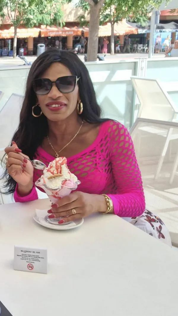 Natalia Latina Avatar Bg