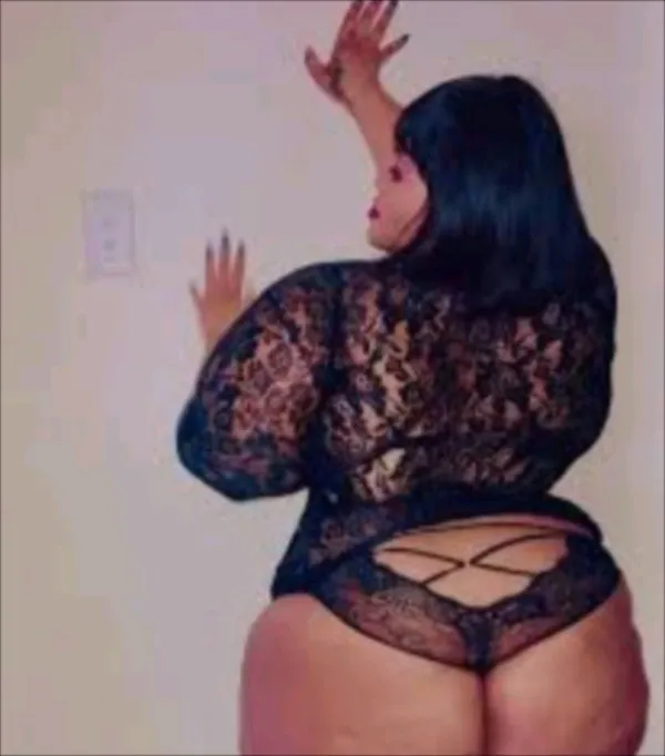 Missthick Avatar Bg