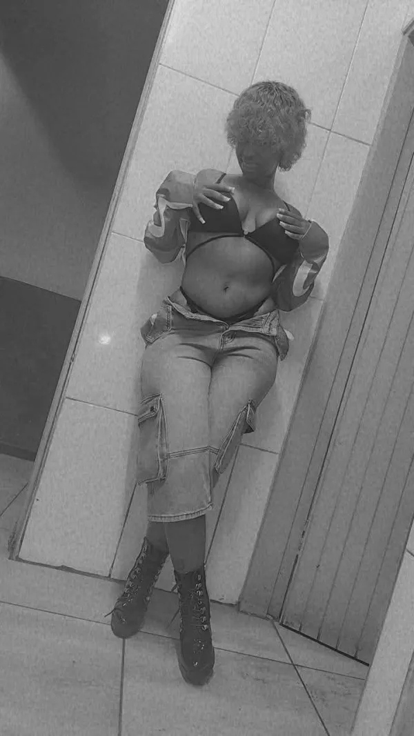Minnie Avatar Bg